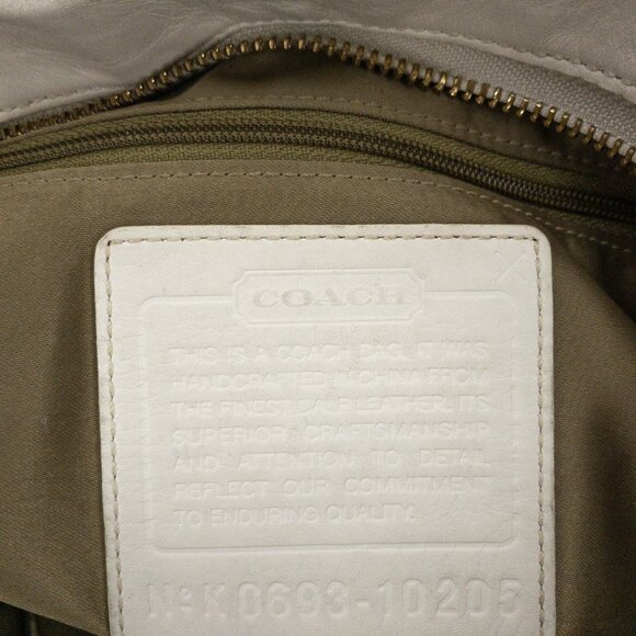 COACH Hampton White Ivory Belted/Pleated Hobo Shoulder Bag - K0693-10205 - Picture 3 of 16